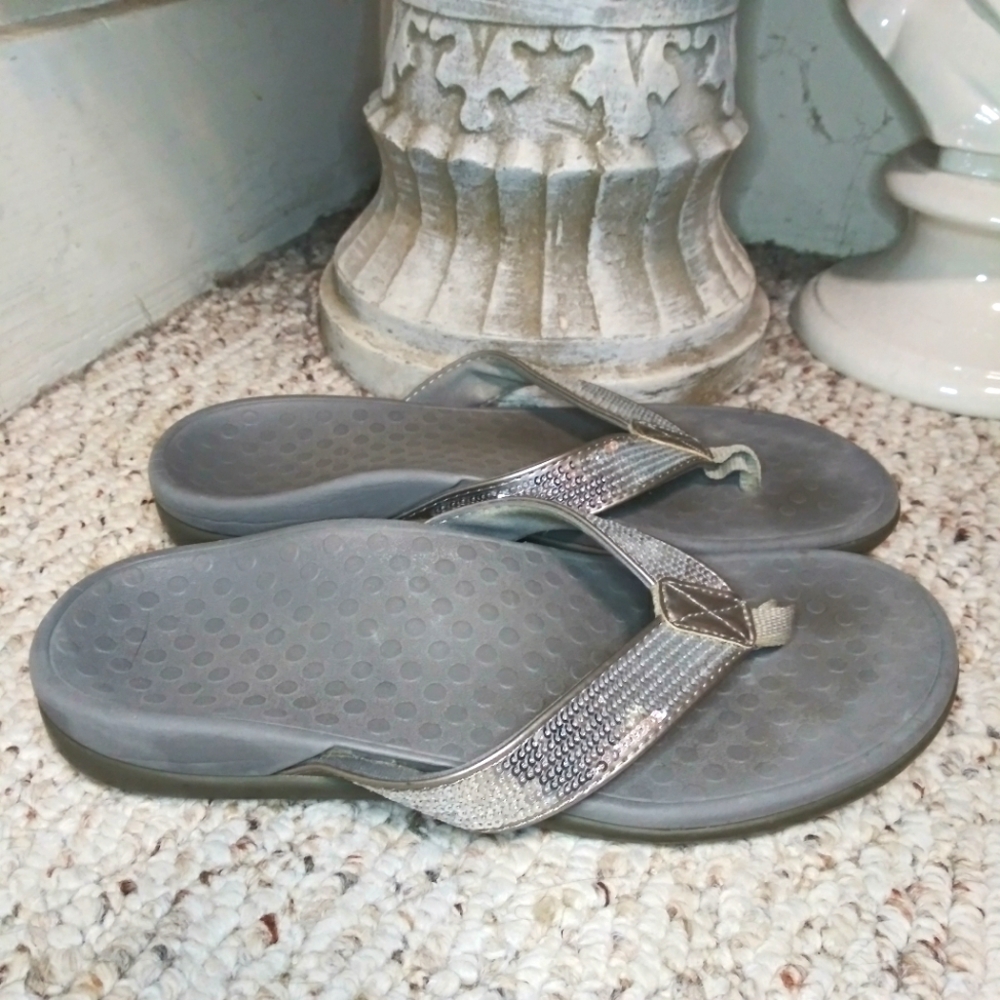 Vionic Tide Silver Sequin Trimmed Flip-Flop Sandals